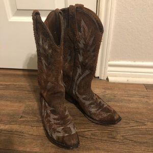 Brown boots old ringo